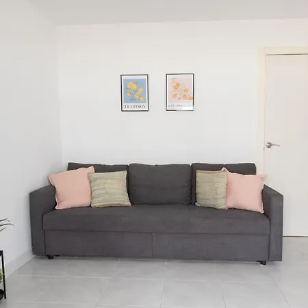 Flat At 15' Walk From The Centre *