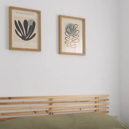 Flat At 15' Walk From The Centre Apartment *