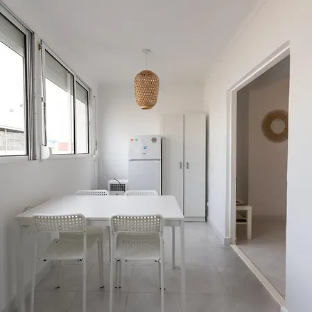 Flat At 15' Walk From The Centre *
