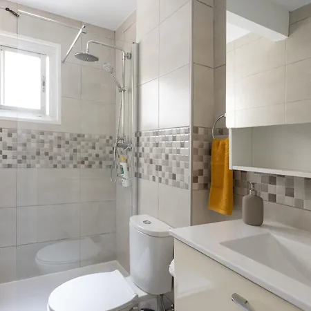 Flat At 15' Walk From The Centre *